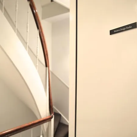 Modern Studio In A Central Location